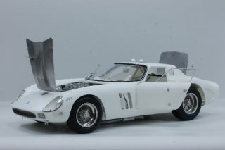 Model Factory Hiro 1/12 car model kit K447 Ferrari GTO 1964 (version C)