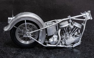 Model Factory Hiro 1/9 K712 Motorradbausatz Harley Davidson Panhead (1948)