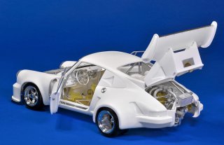 Model Factory Hiro 1/12 Automodellbausatz K714 Porsche 911 Carrera RSR Turbo Version B