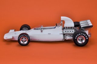 Model Factory Hiro 1/12 car model kit K820 McLaren M19A (1972)