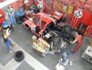 Customer Sale: 1/8 diorama Garage Teloche Porsche Le Mans 1970